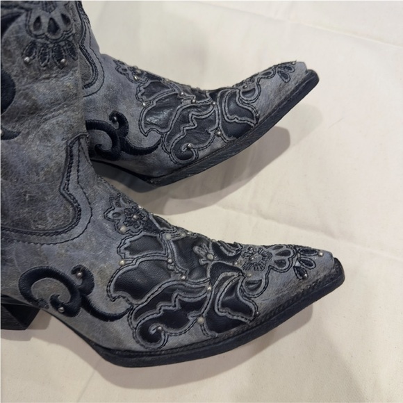 Corral Women's Black Studded Inlay Embroidered square toe Western Boots - Picture 4 of 9